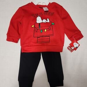Snoopy 2 piece Christmas sweatpants and sweatshirt set 18 Month's